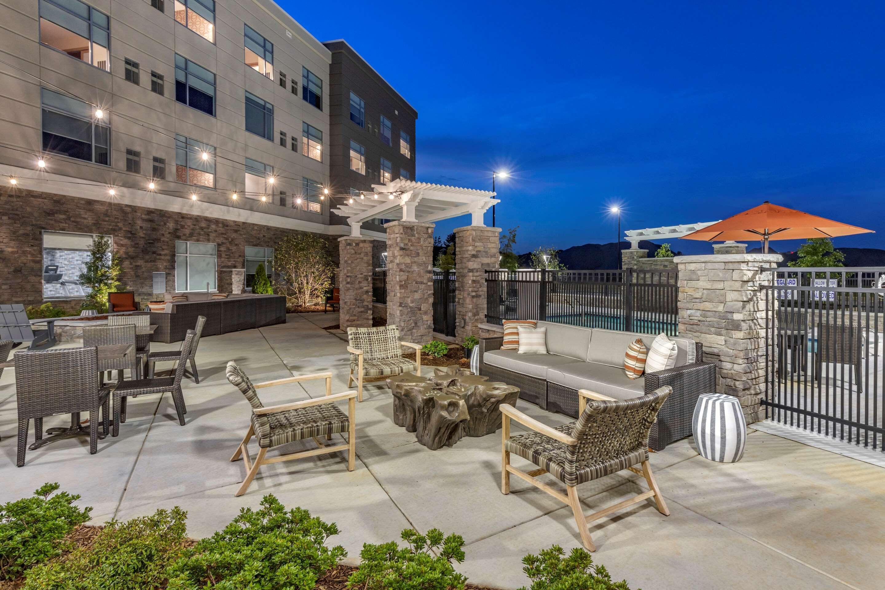 Cambria Hotel Greenville Exterior foto